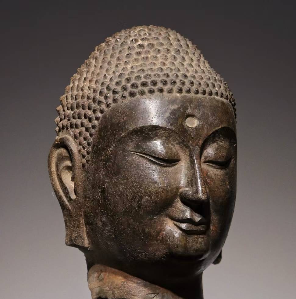 An Exquisite Limestone Buddha head - 2