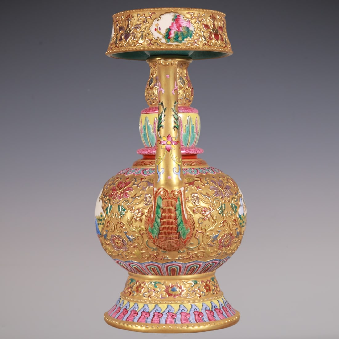 An Exquisite Enamel Lotus Pattern Character and Story Pattern Ewer - 6