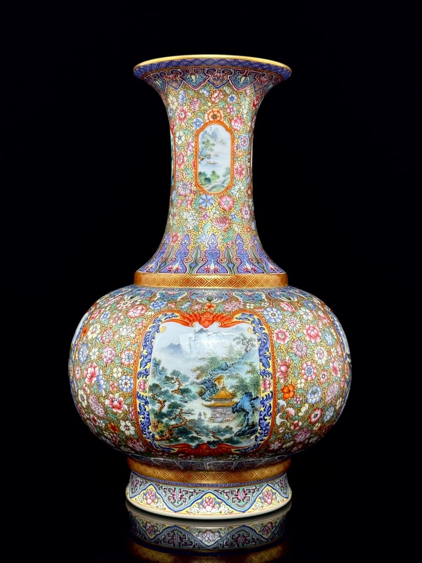An Exquisite Enamel Flower Pattern Landscape Pattern Vase - 2