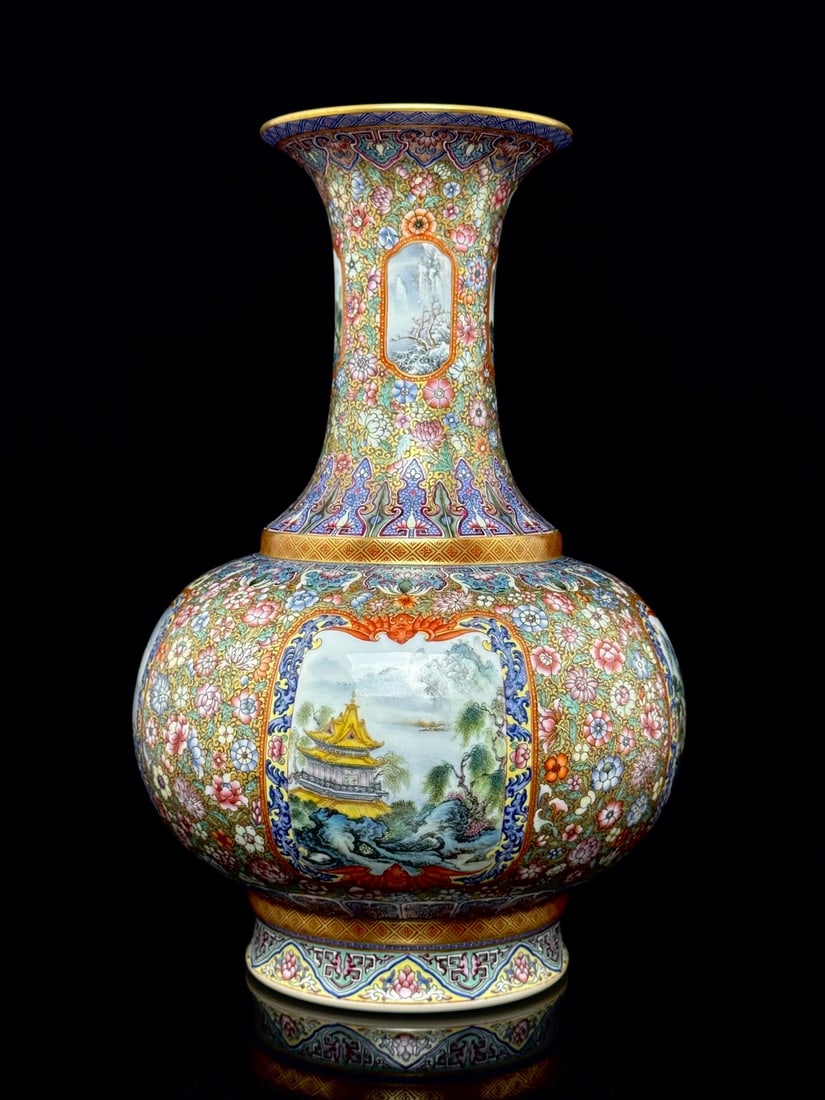 An Exquisite Enamel Flower Pattern Landscape Pattern Vase - 4