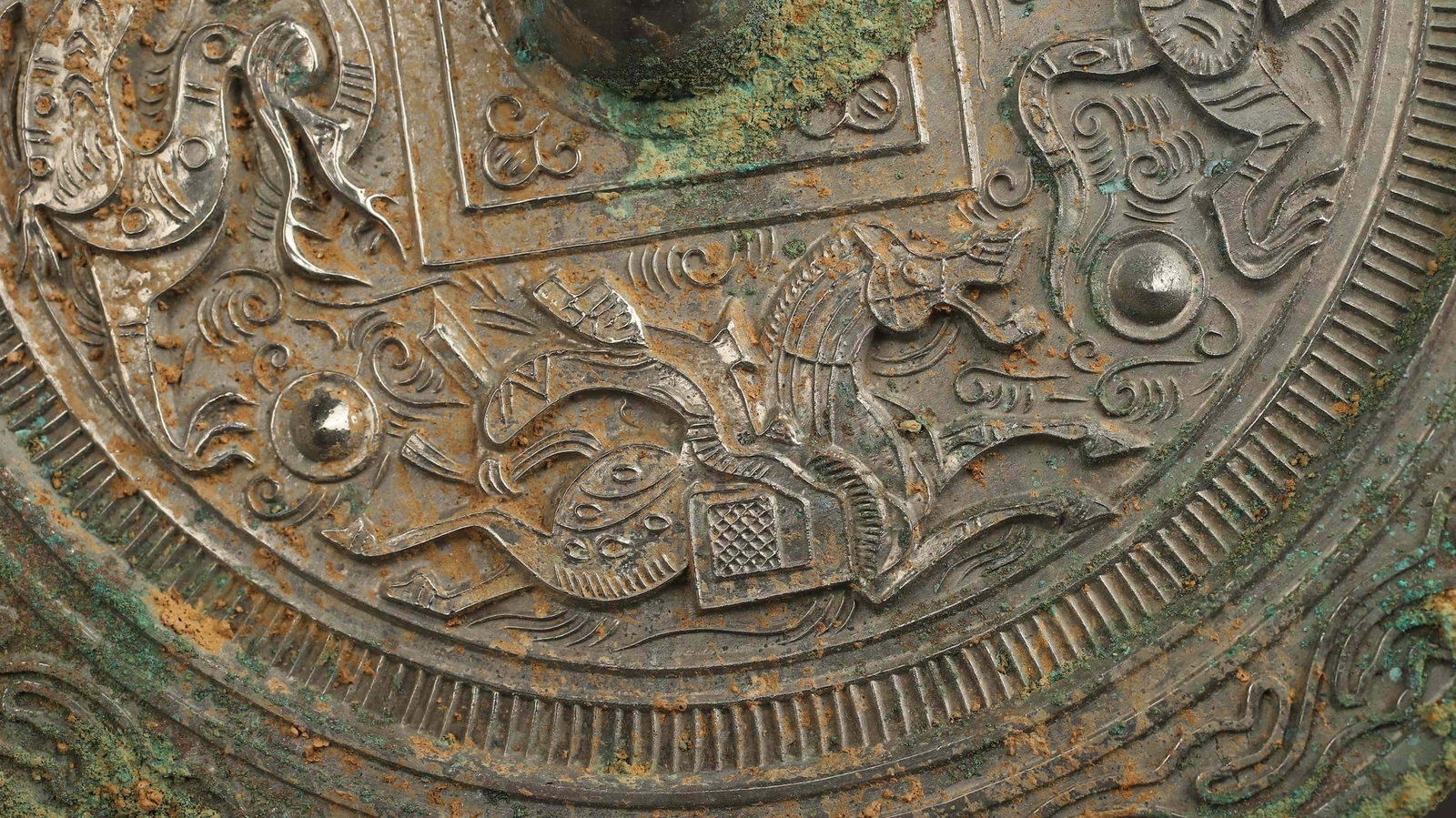 An Exquisite Bronze Hunting Pattern Round Mirror - 8