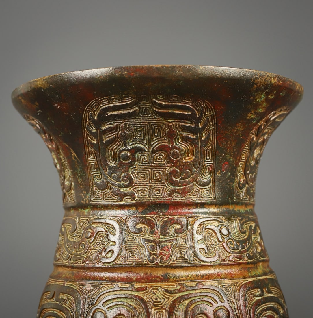 An Exquisite Bronze Bird Pattern Vase - 2