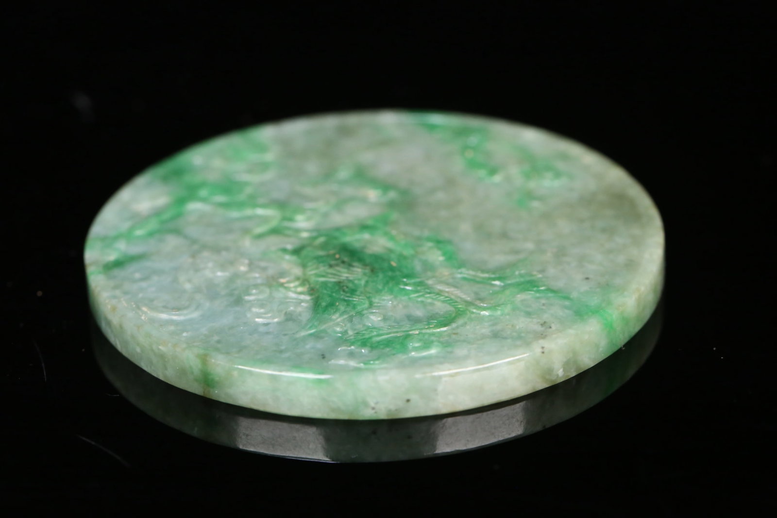 An Exquisite Jadeite Dragon and Phoenix Pattern Screen - 7