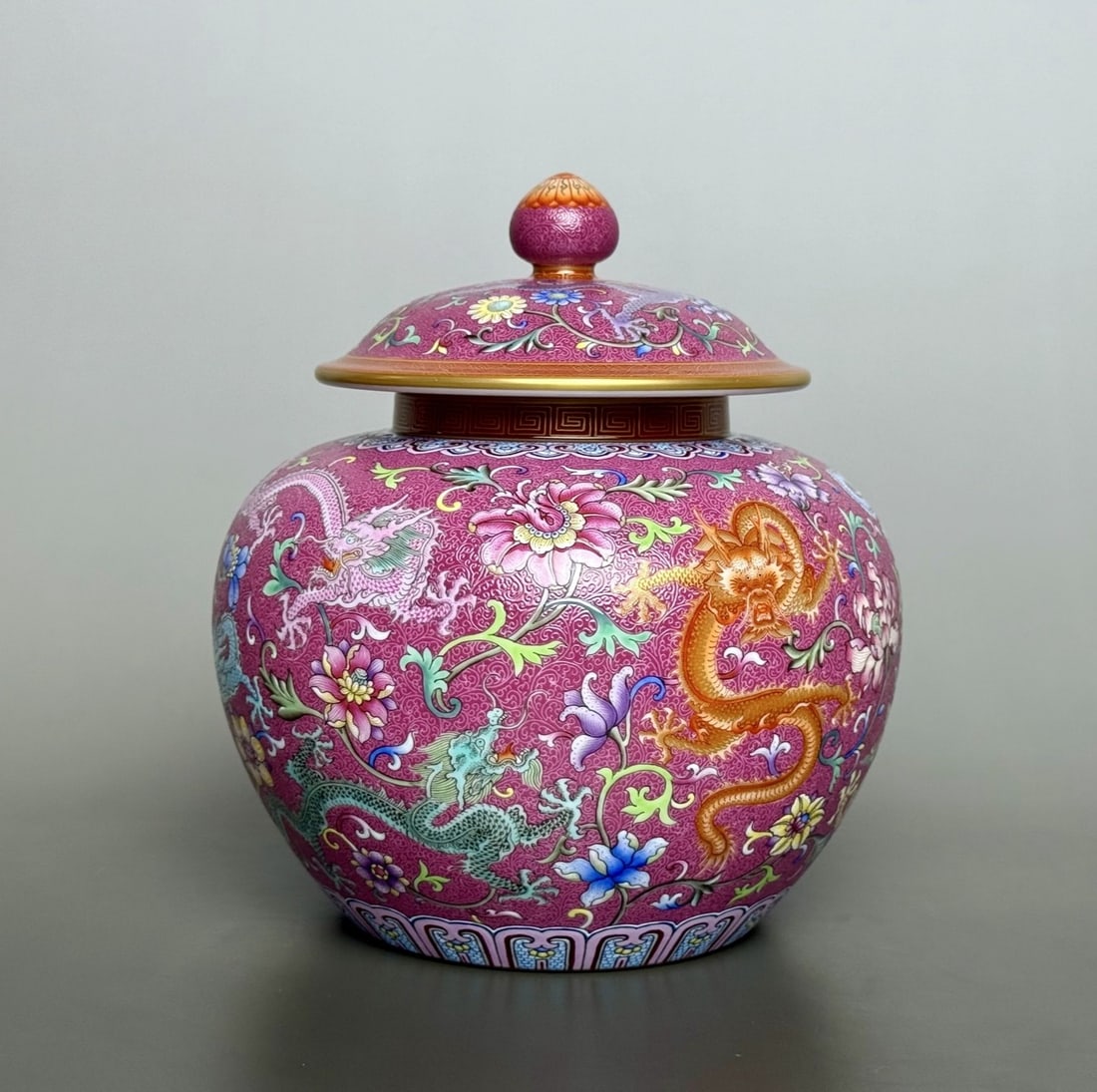 An Exquisite Ruby Red-Glazed Painted Gold Lotus Pattern Dragon Pattern Jar - 5