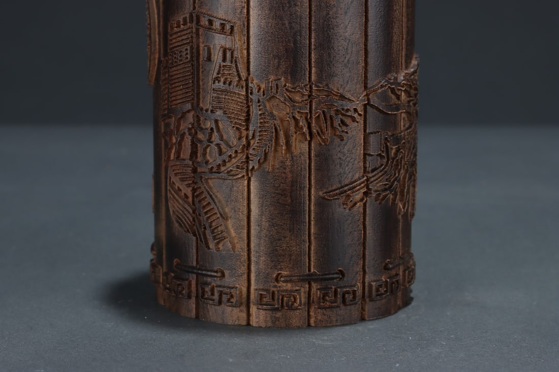 An Exquisite Eaglewood Landscape Pattern Brush Pot - 6