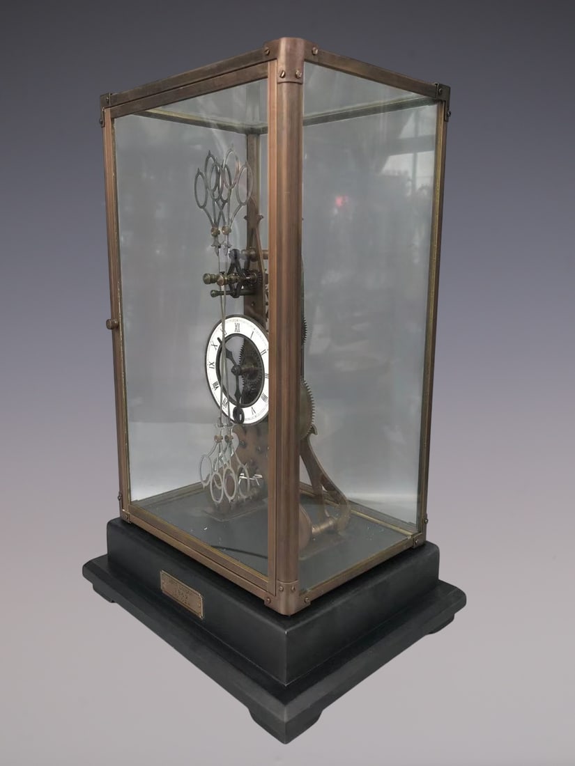 An Exquisite Bronze Clock - 2