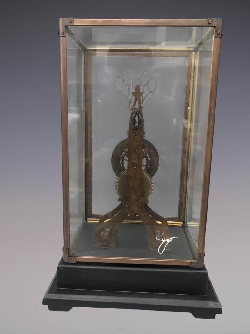 An Exquisite Bronze Clock - 4