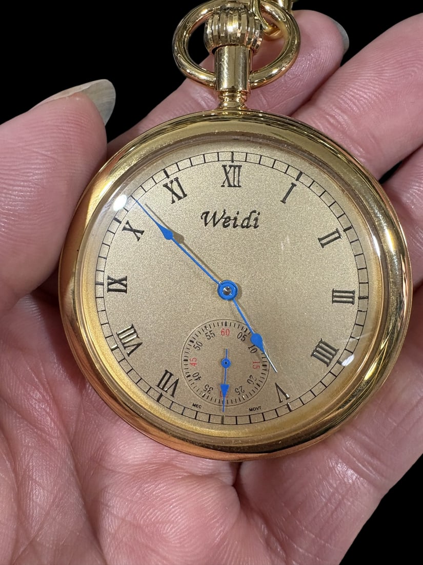 An Exquisite Gilt Bronze Clock - 5