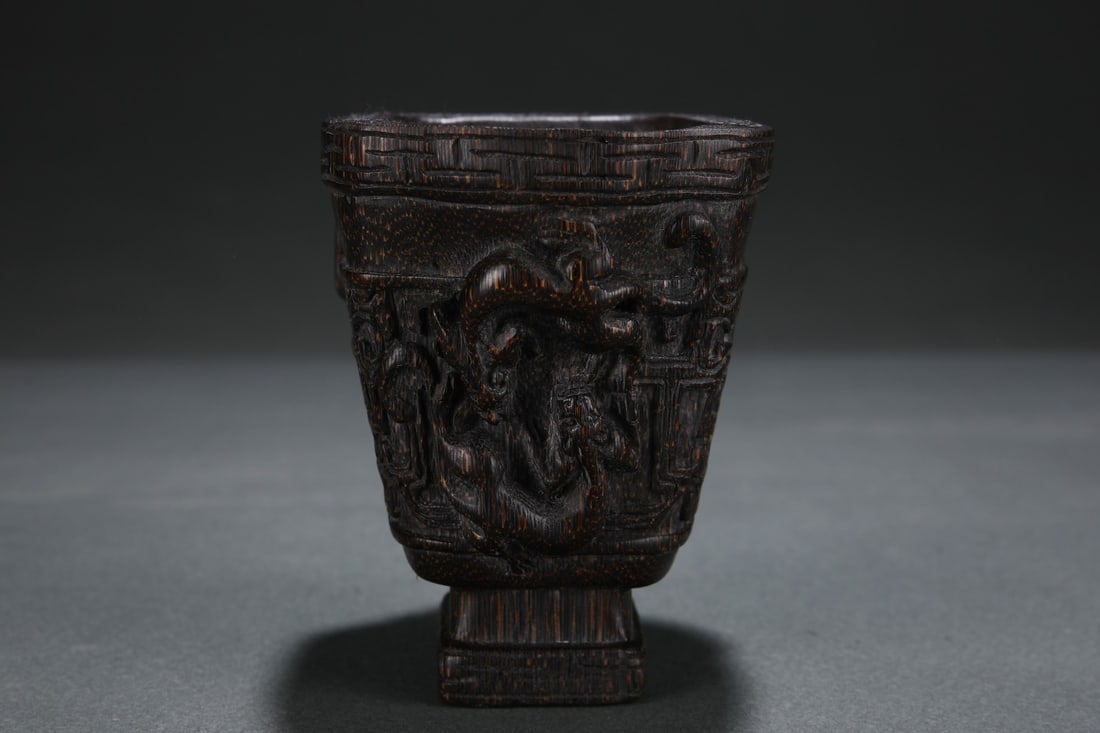 An Exquisite Eaglewood Chi-Dragon Pattern Goblet - 3