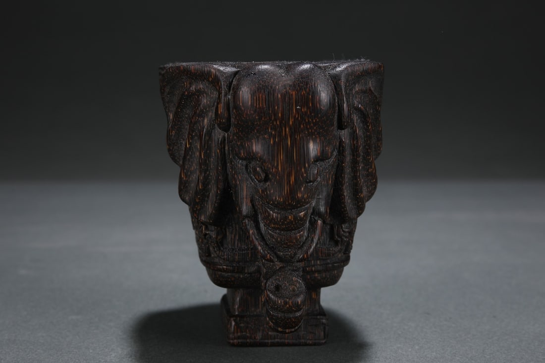 An Exquisite Eaglewood Chi-Dragon Pattern Goblet - 5