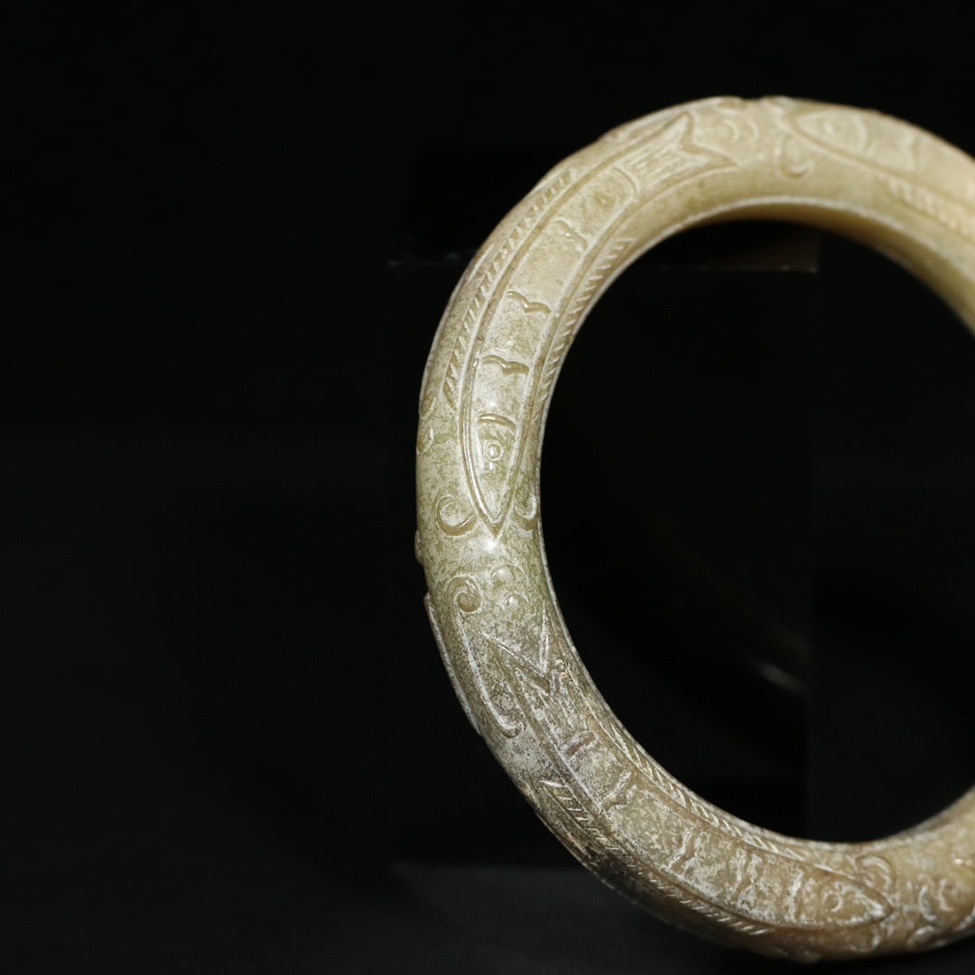 An Exquisite White Jade Fish Pattern Bracelets - 5