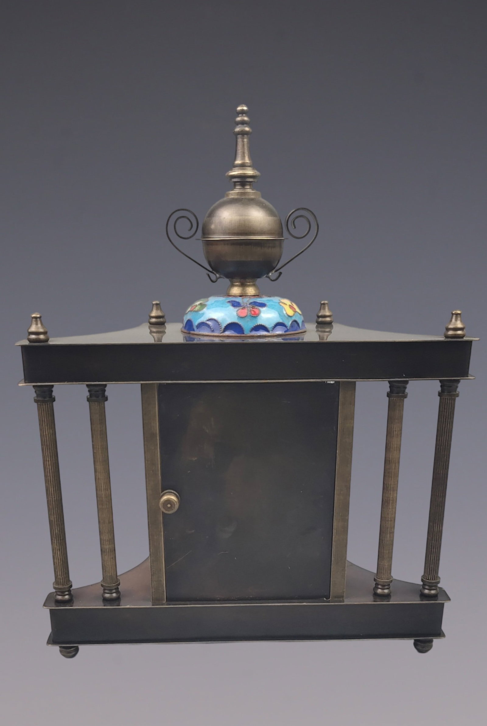 An Exquisite Bronze Lotus Pattern Clock - 4