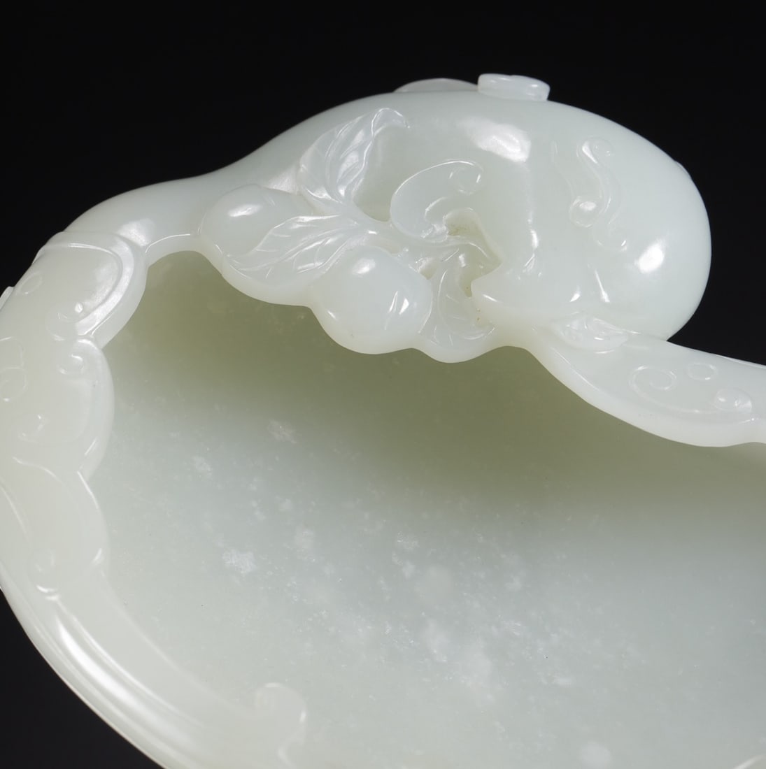 An Exquisite White Jade Phoenix Pattern Brush Washer - 12