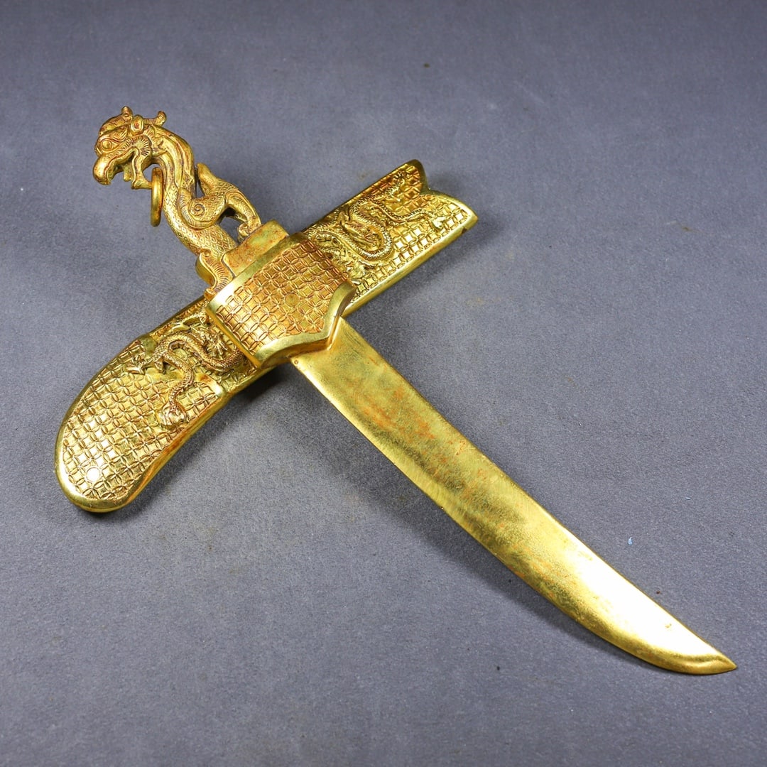 An Exquisite Gilt Bronze Dragon Pattern Sword - 4