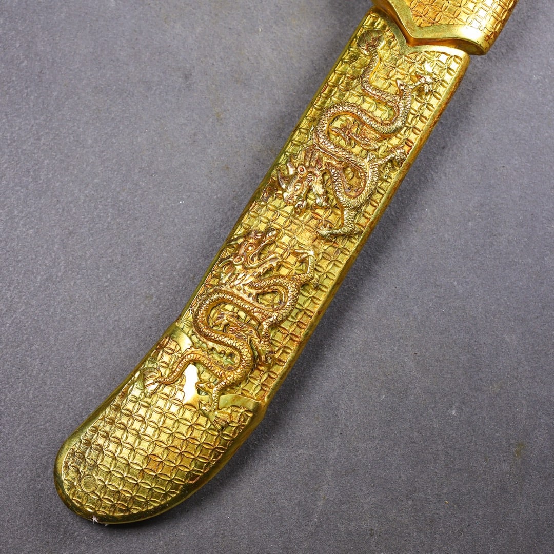 An Exquisite Gilt Bronze Dragon Pattern Sword - 7