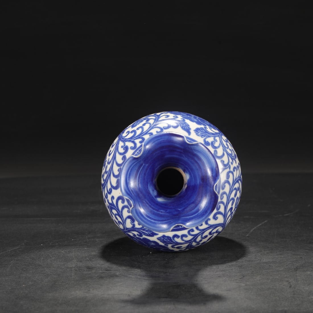 An Exquisite Ding yao Lotus Pattern Vase - 5