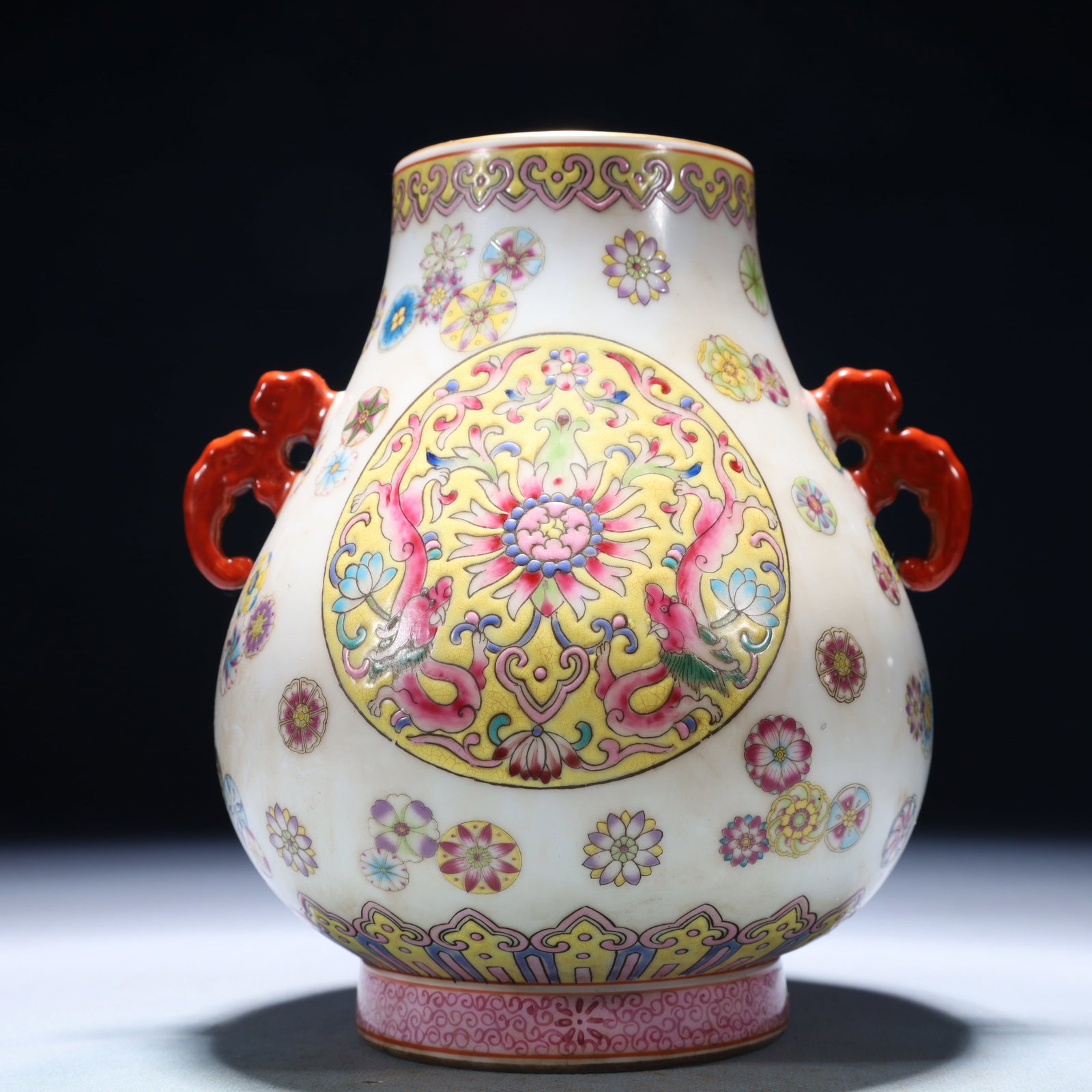 An Exquisite Famille-Rose Flower Pattern Double-Ears Vase: An Exquisite Famille-Rose Flower Pattern Double-Ears Vase,Qing Dynasty,China,Kangxi Four-character Mark,Size:6.3inx7.5in,Weight:800g 粉彩花卉纹双耳瓶,&#