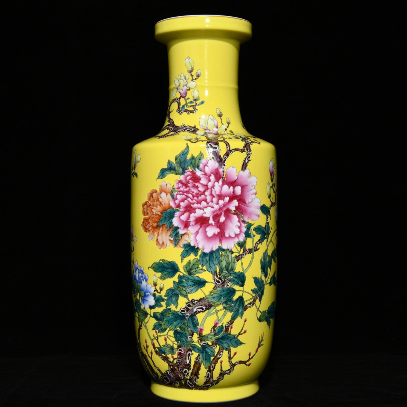 A Huge Yellow Ground Famille-Rose Flower Pattern Vase,with poem: A Huge Yellow Ground Famille-Rose Flower Pattern Vase,with poem,Qing Dynasty,China,Yongzheng Six-character Mark,Size:19.5inx7.9in 黄地粉彩花卉纹瓶,ñ