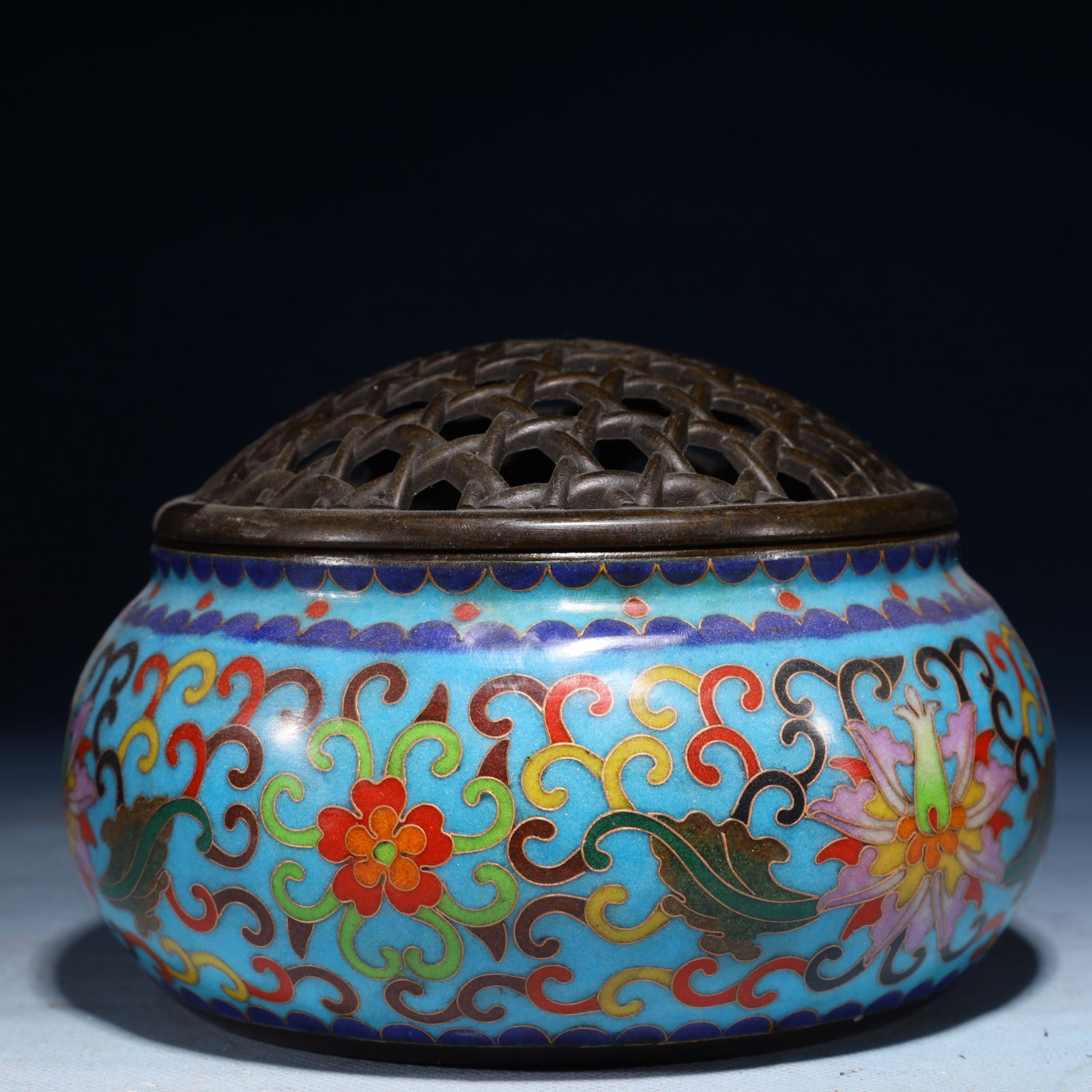An Exquisite Cloisonne Lotus Pattern Censer: An Exquisite Cloisonne Lotus Pattern Censer,Qing Dynasty,China,Qianlong Four-character Mark,Size:3.9inx6.3inx6.3in,Weight:1450g 景泰蓝缠枝莲纹香炉