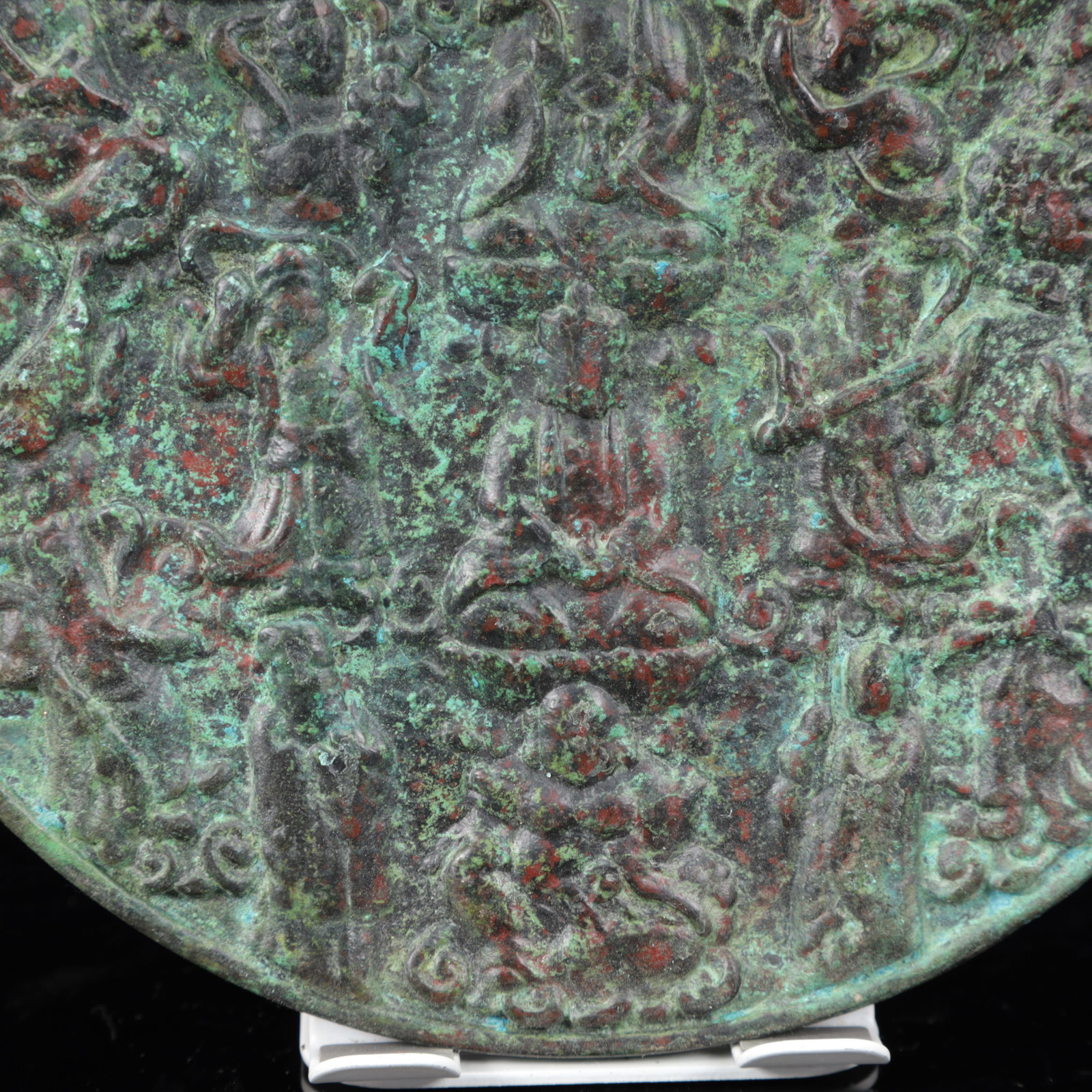 An Archaic Bronze Figure Pattern Round Mirror - 5