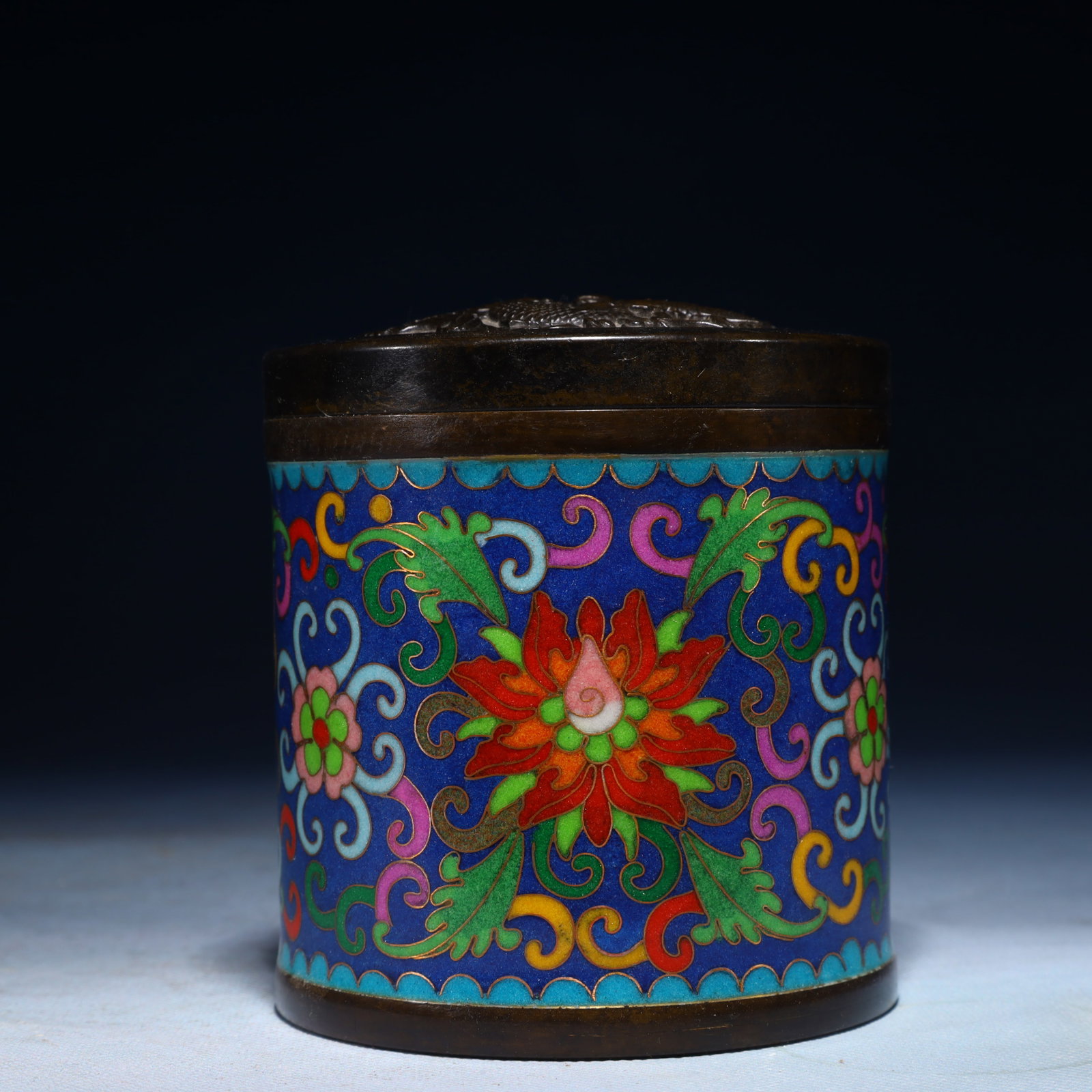 An Exquisite Cloisonne Lotus Pattern Jar with Cover: An Exquisite Cloisonne Lotus Pattern Jar with Cover,Qing Dynasty,China,Four-character Mark,Size:4.3inx3.9inx3.9in,Weight:700g