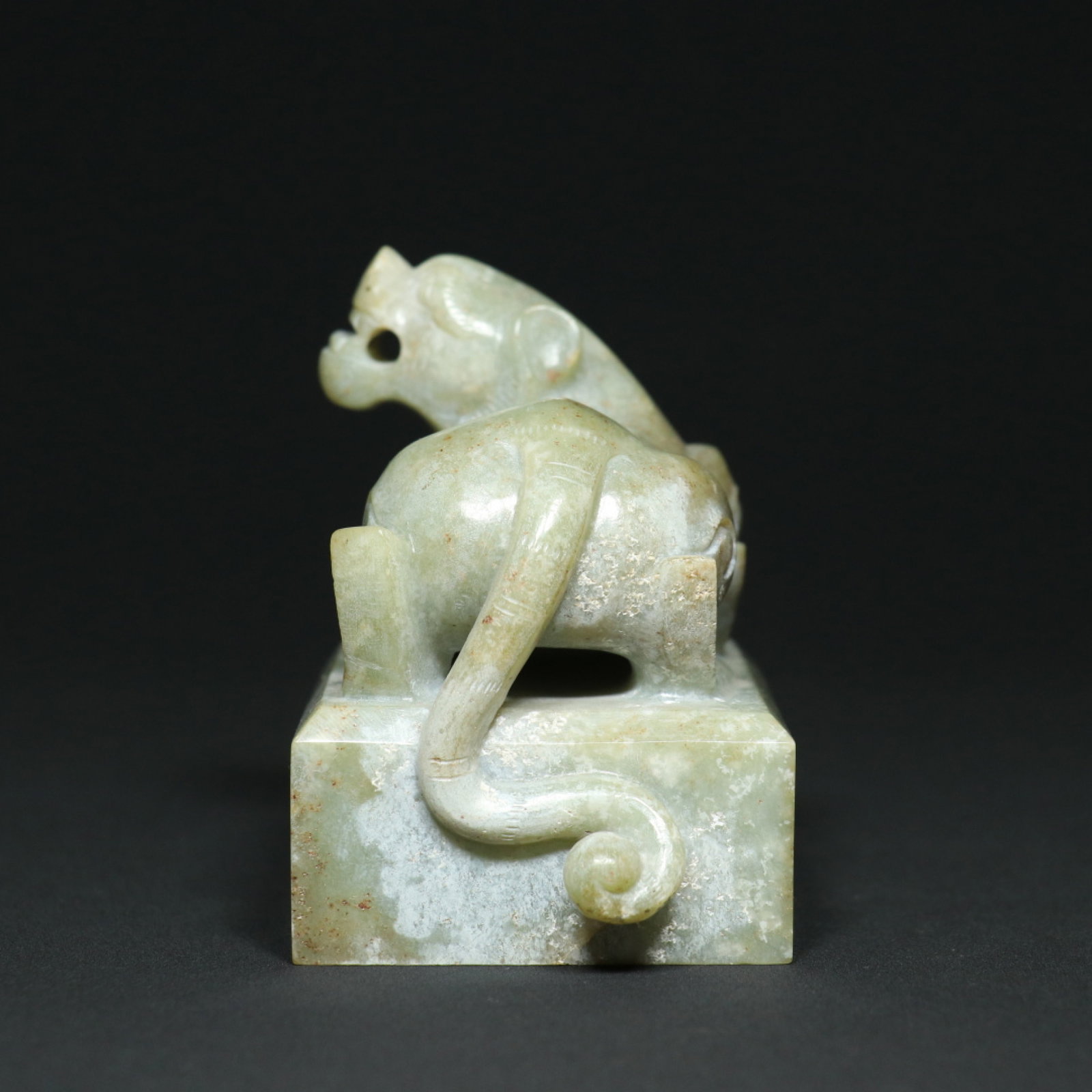 An Exquisite White Jade Tiger Pattern Seal - 9