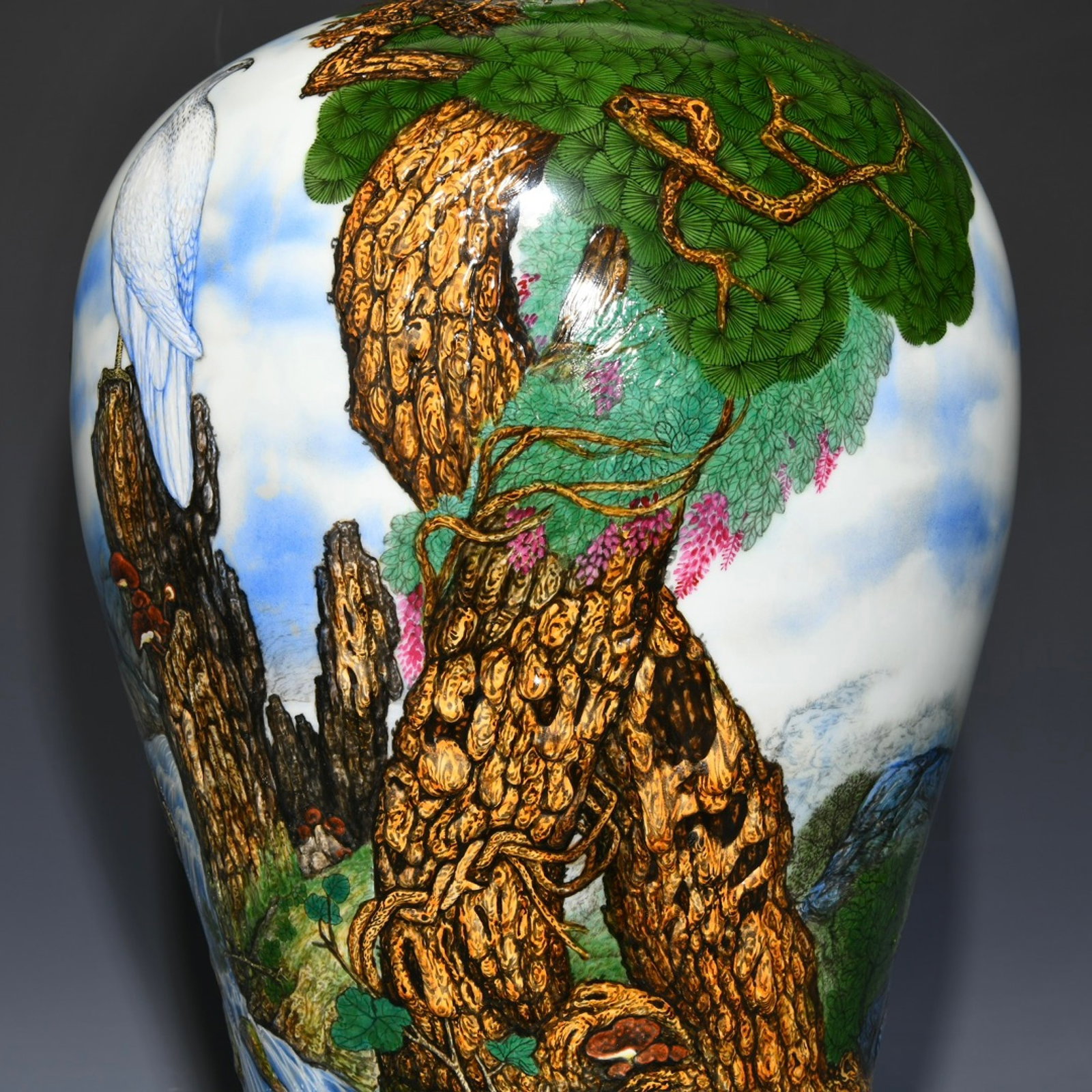 A Huge Enamel Pine and Eagle Pattern Vase,with poem - 6