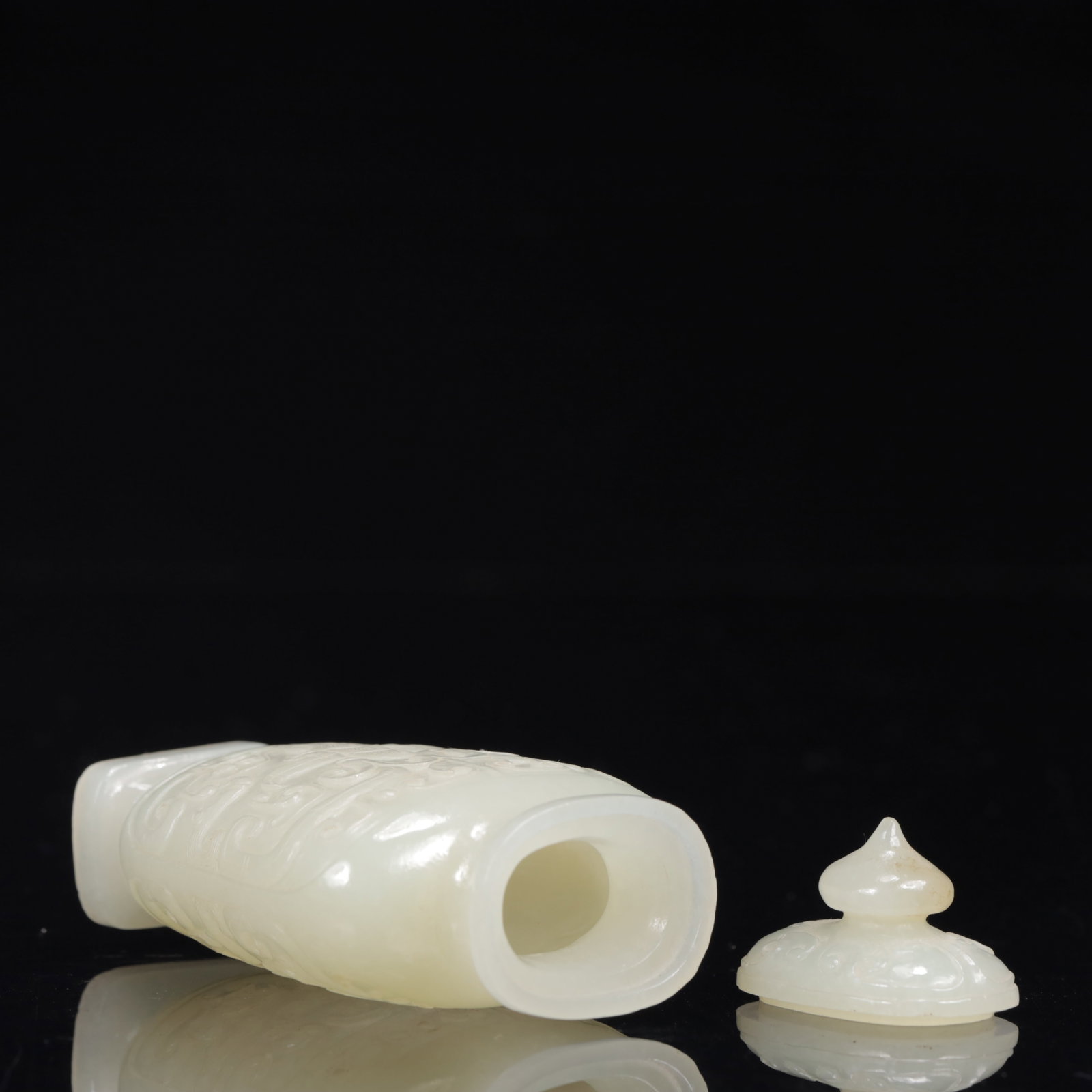 An Exquisite White Jade Lotus Pattern Vase - 8