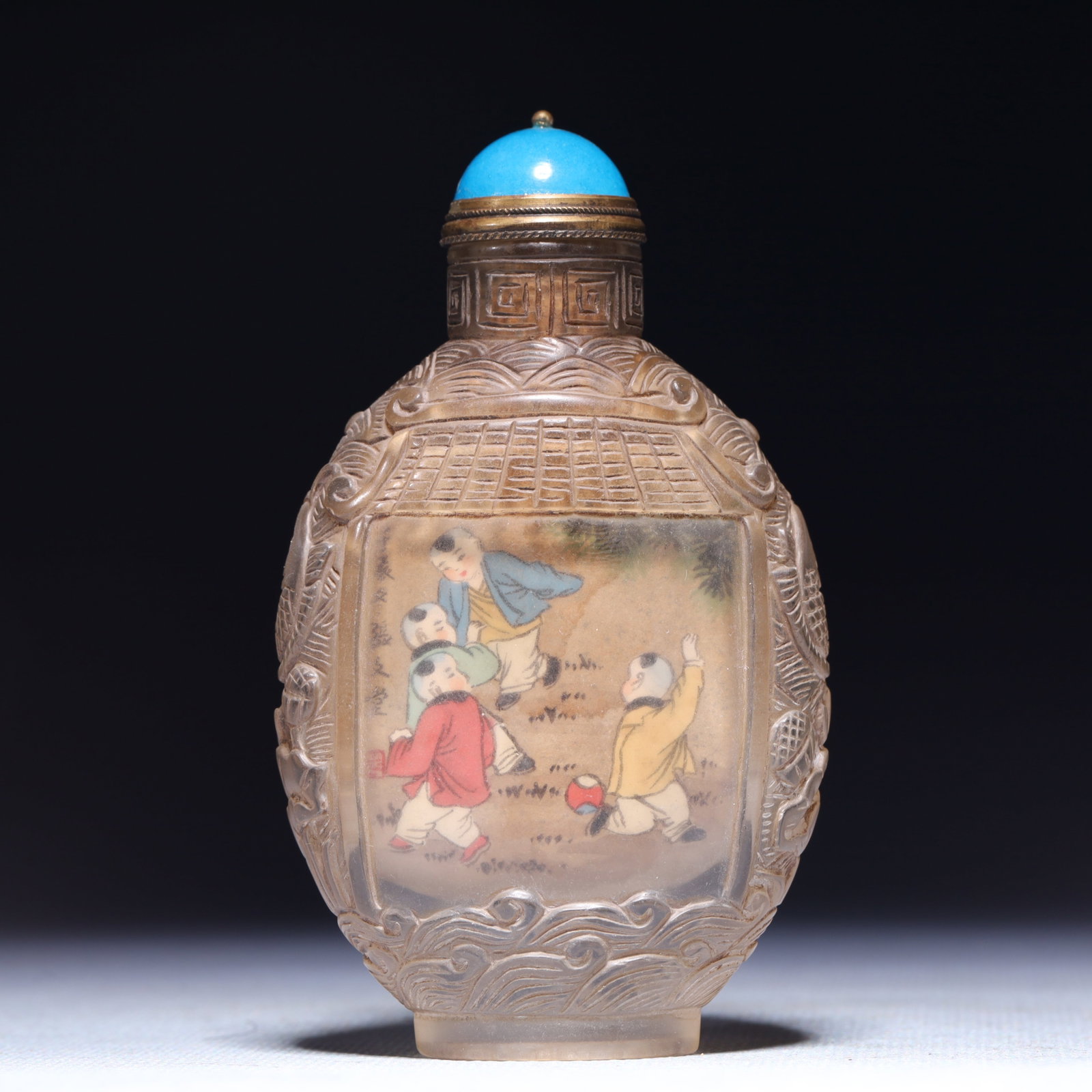 An Exquisite Glass Figure Pattern Snuff Bottle (1 of 8)