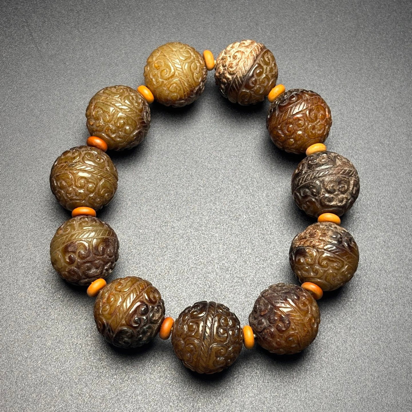 An Exquisite Archaic Jade Auspicious Cloud Pattern Bracelet: An Exquisite Archaic Jade Auspicious Cloud Pattern Bracelet,Ancient Time,China,Size:0.7in,Weight:91g