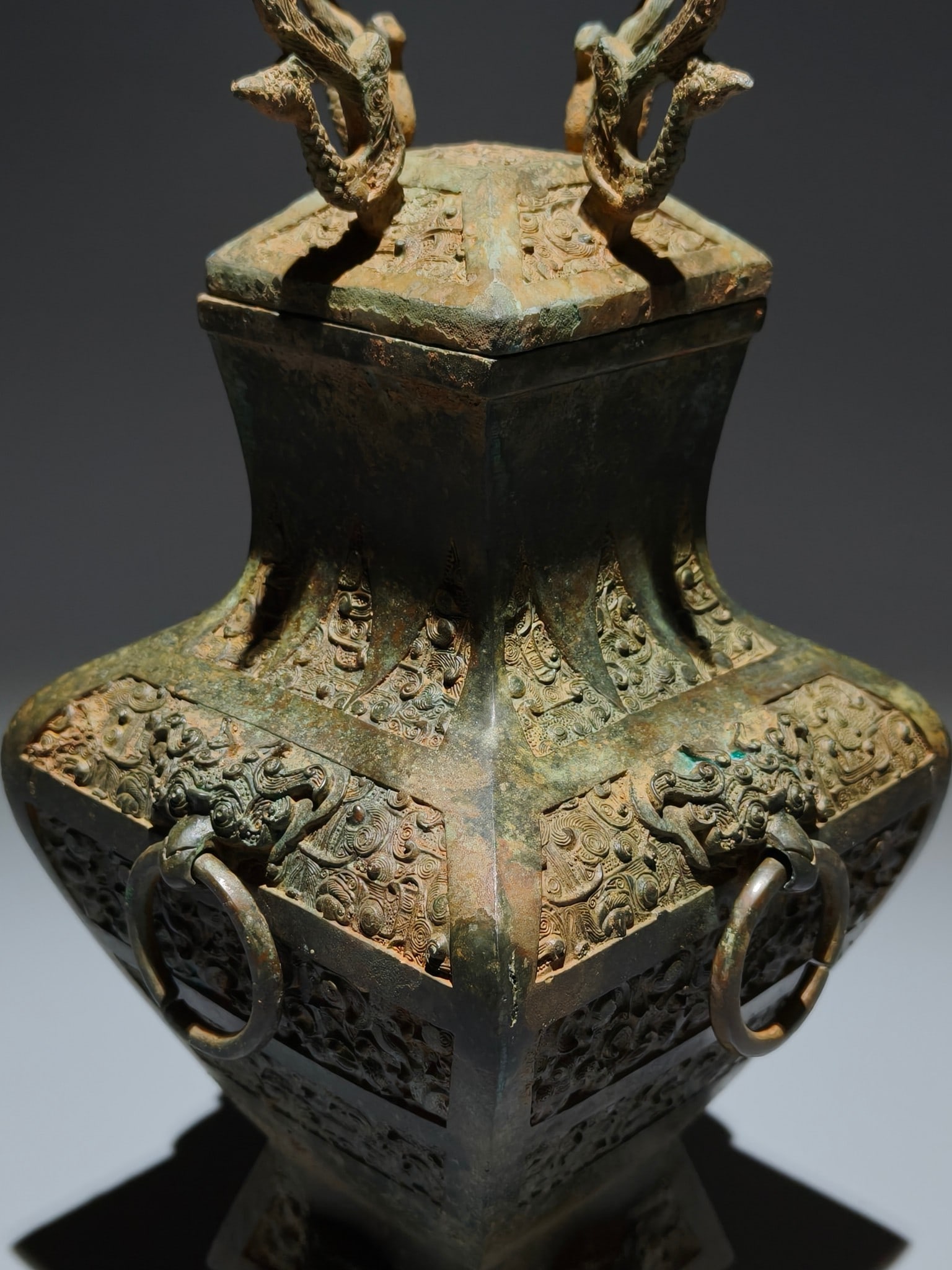 An Archaic Bronze Beast-Face Pattern Beast-Ears Pot - 4