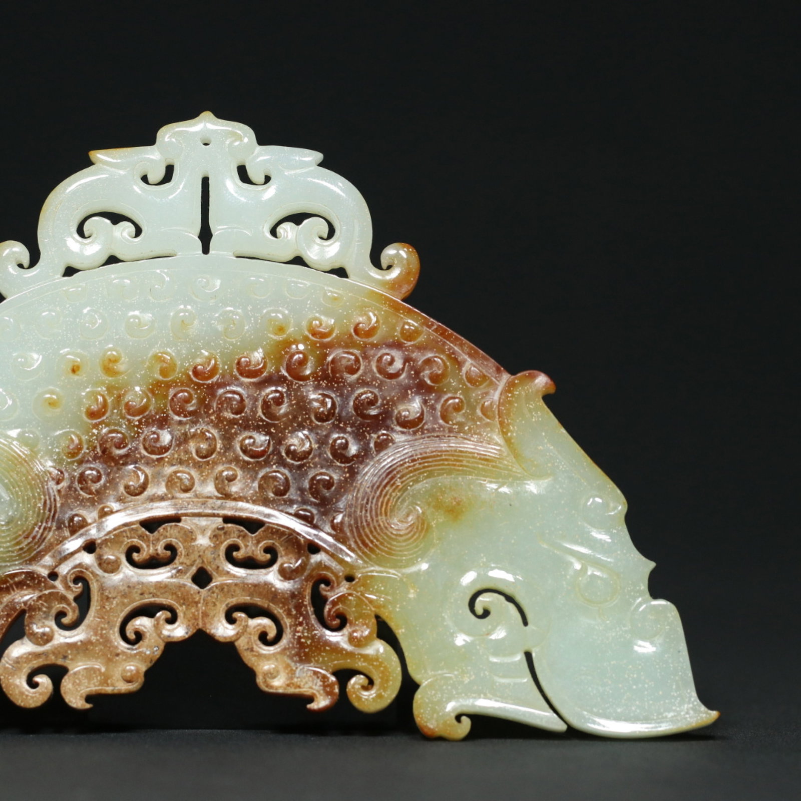 An Exquisite White Jade Dragon Pattern Pendant - 7