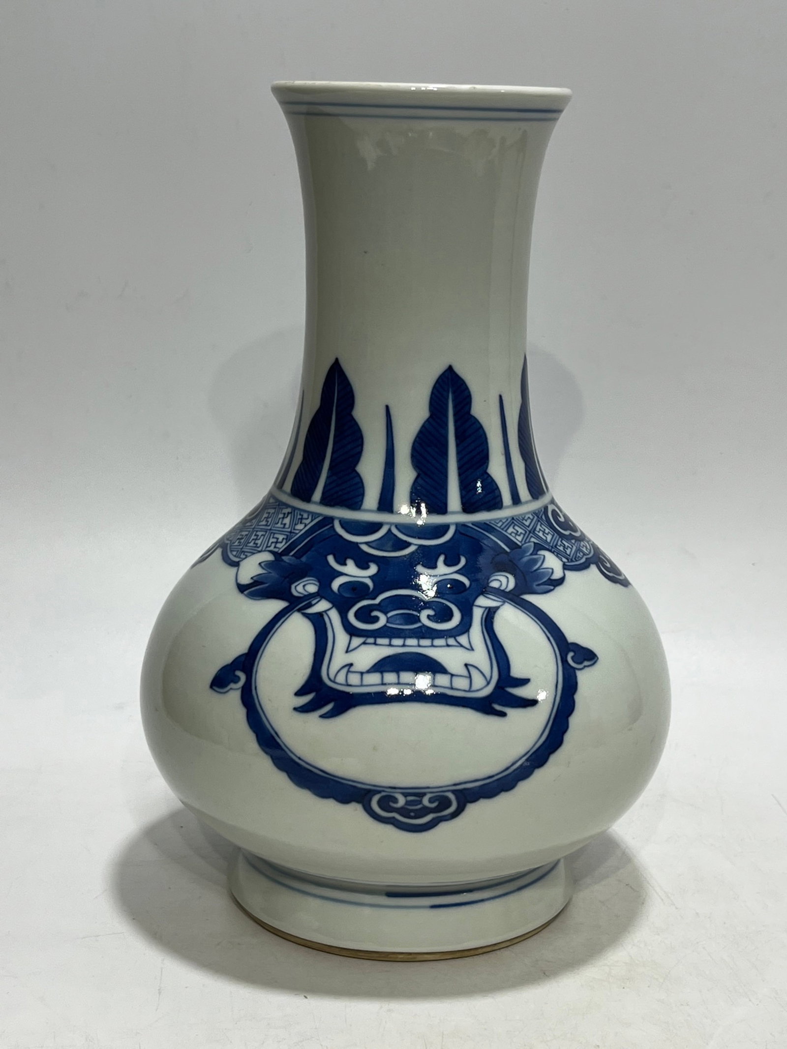 An Exquisite Blue and White Beast-Face Pattern Vase: An Exquisite Blue and White Beast-Face Pattern Vase,Qing Dynasty,China,Size:10.8in 青花兽面纹瓶,中国清代