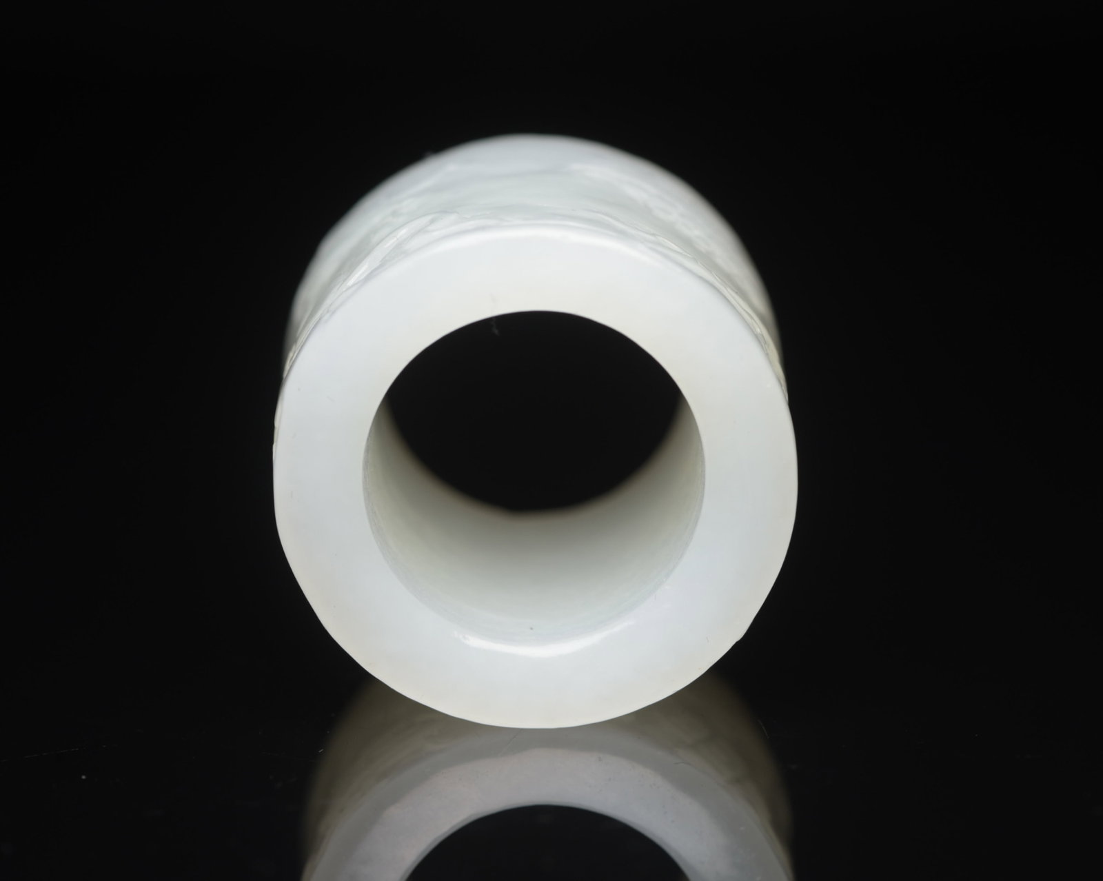 An Exquisite White Jade Eight Treasures Pattern Thumb Ring - 8