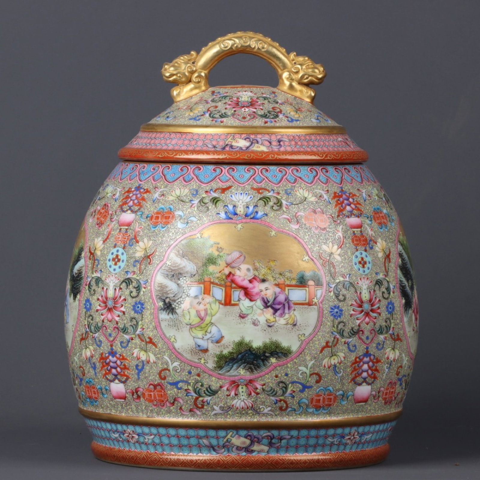 An Exquisite Enamel Gilt Character and Story Pattern Jar with Cover: An Exquisite Enamel Gilt Character and Story Pattern Jar with Cover,Qing Dynasty,China,Qianlong Four-character Mark,Size:9.8inx7.5in