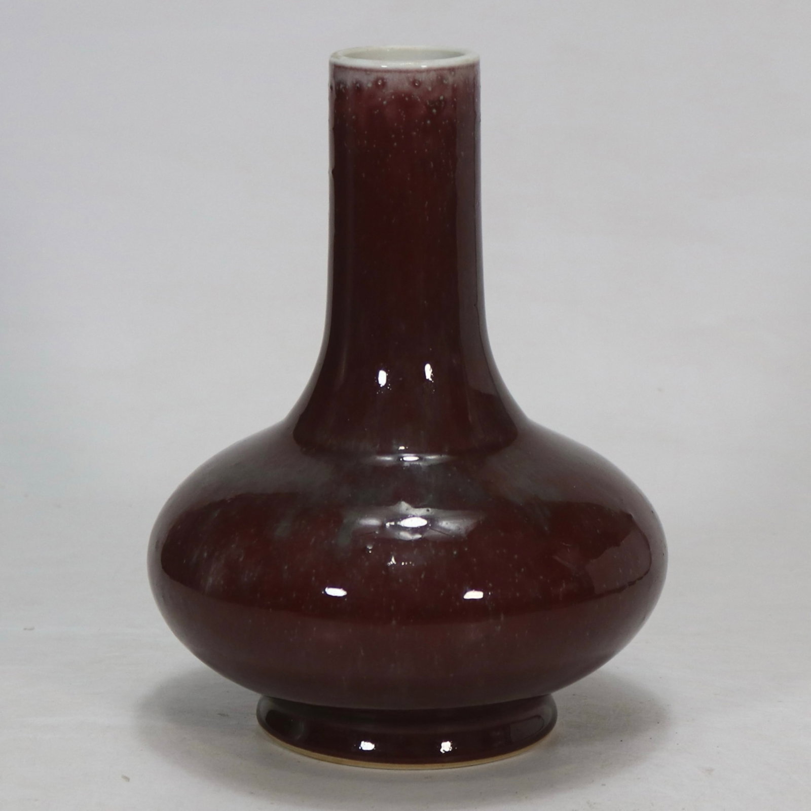 An Exquisite Red Glazed Vase - 2