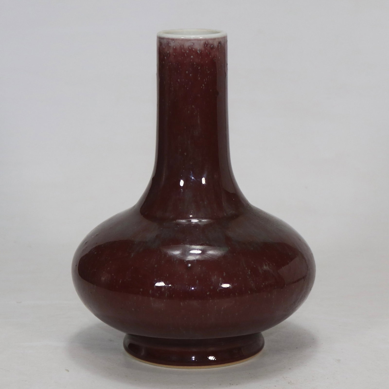 An Exquisite Red Glazed Vase - 3