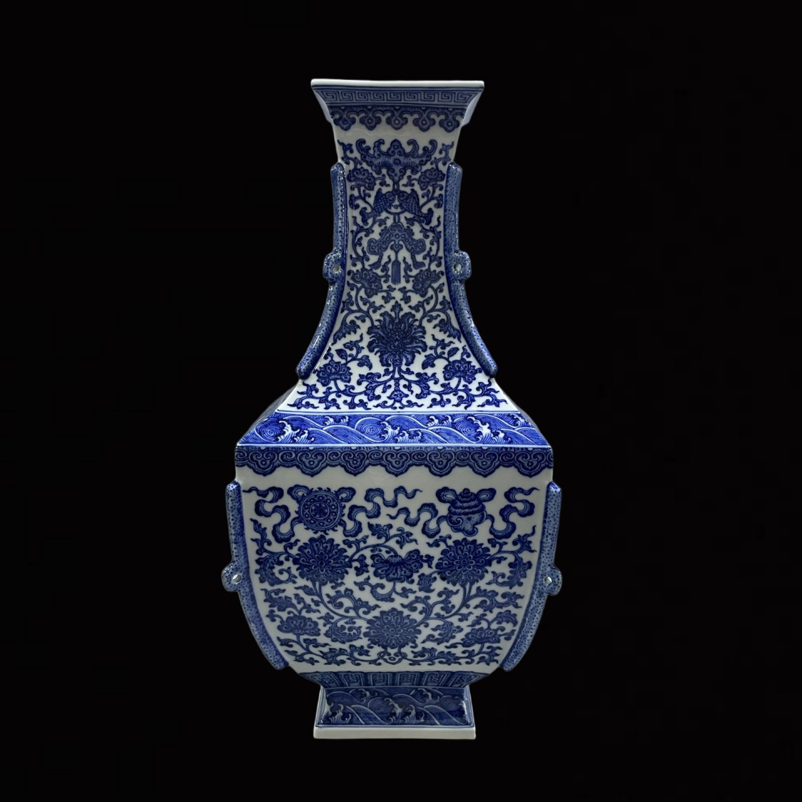 A Huge Blue and White Lotus Pattern Double-Ears Vase: A Huge Blue and White Lotus Pattern Double-Ears Vase,Qing Dynasty,China,Qianlong Six-character Mark,Size:20.1inx9.8in 青花缠枝莲纹双耳瓶,中&