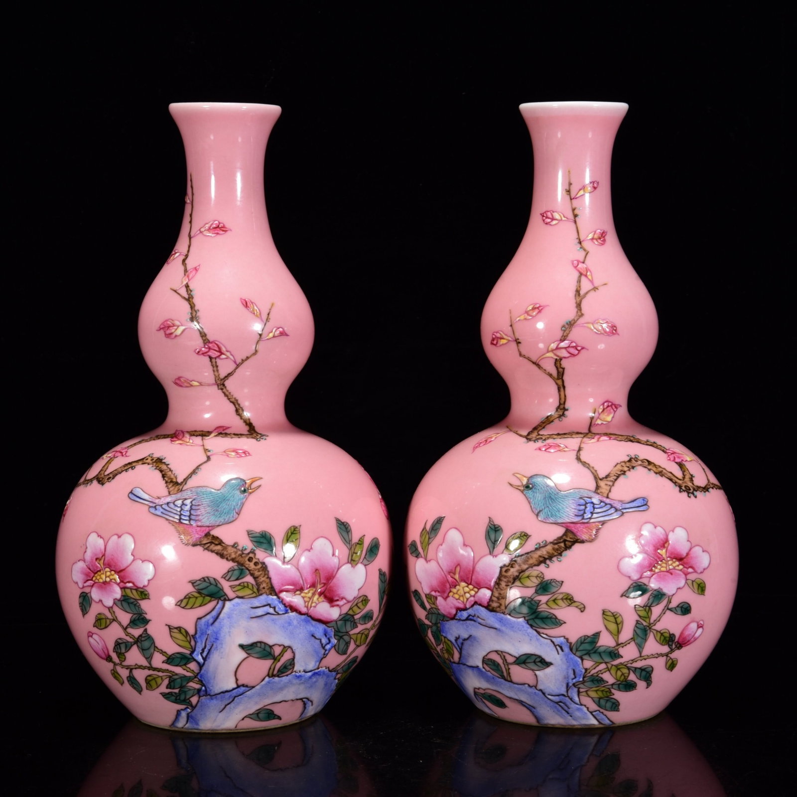 A Pair of Exquisite Famille-Rose Flower and Bird Pattern Gourd-Shaped Vases,with poem: A Pair of Exquisite Famille-Rose Flower and Bird Pattern Gourd-Shaped Vases,with poem,Qing Dynasty,China,Qianlong Six-character Mark,Size:9.4inx5.1in