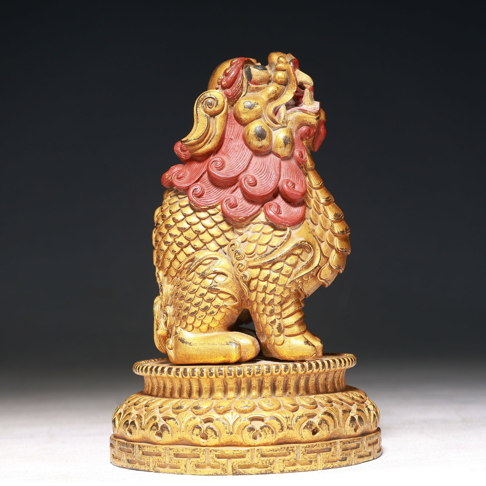 An Exquisite Gilt Bronze Auspicious Beast Seal: An Exquisite Gilt Bronze Auspicious Beast Seal,Qing Dynasty,China,Size:3.5inx5.5in,Weight:1300g 铜鎏金瑞兽印章,中国清代