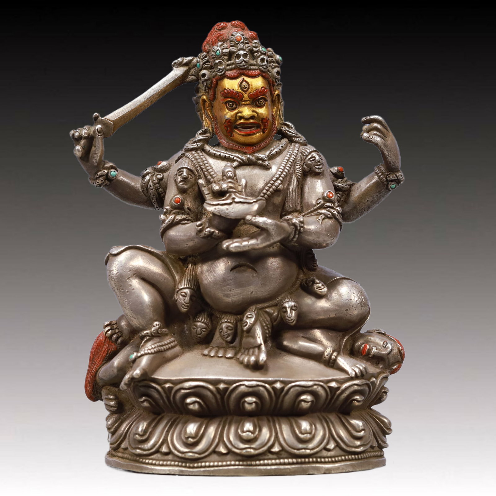 A Solemn Bronze Inlaid Gold and Silver Statue of Vajra: A Solemn Bronze Inlaid Gold and Silver Statue of Vajra,Qing Dynasty, China,Size:4.7inx3.1inx6.7inWeight:1600g 铜鎏金银金刚像,中国清代