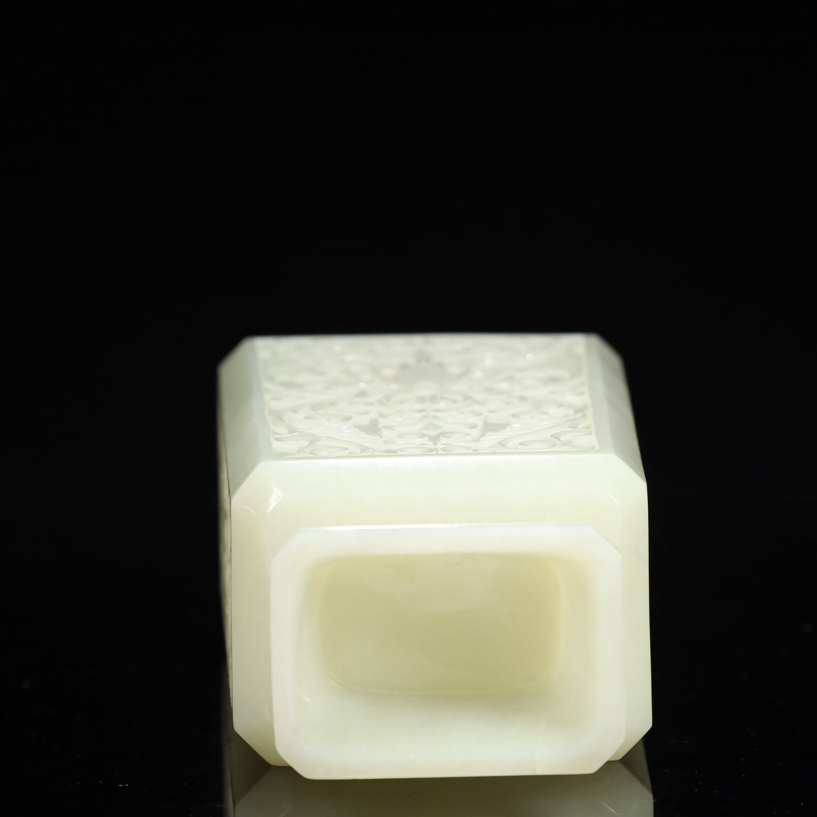 An Exquisite White Jade Flower Pattern Double-Ears Bottle - 10
