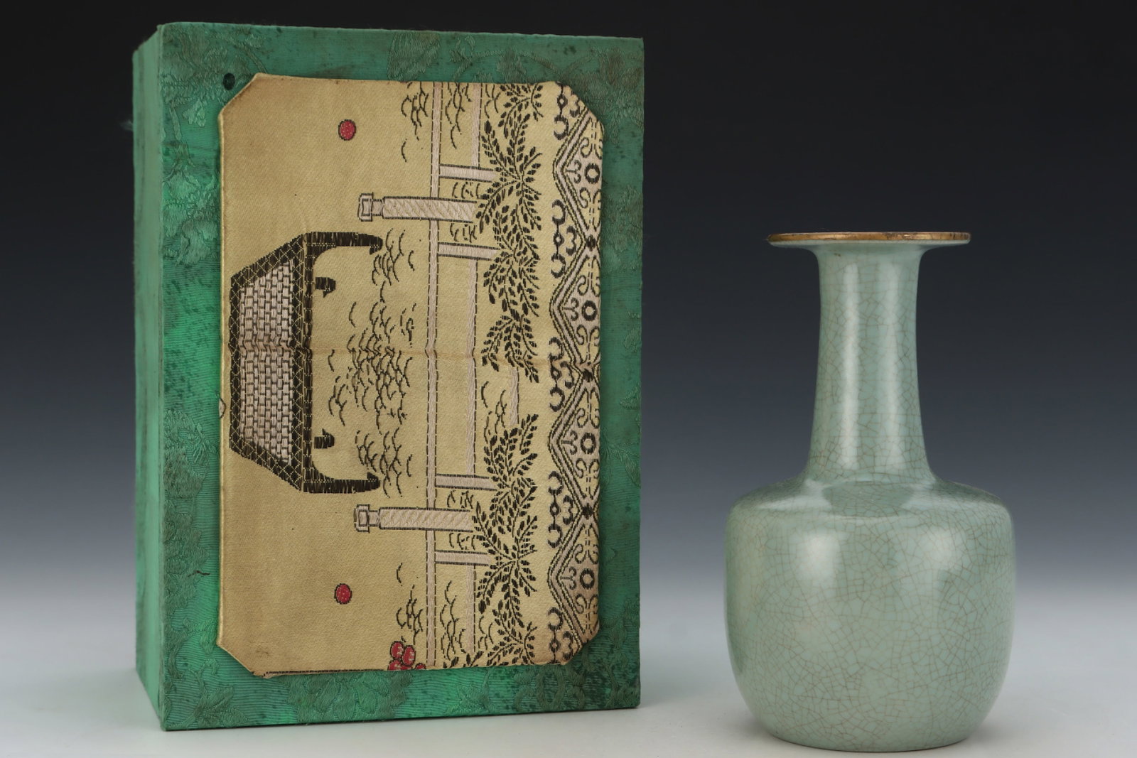 An Exquisite Ru yao Sky Blue Glazed Cover with Gold Vase,with an Imperial Poem by Emperor Qianlong: An Exquisite Ru yao Sky Blue Glazed Cover with Gold Vase,with an Imperial Poem by Emperor Qianlong,Song Dynasty,China,Size:7.6inx4.4in 汝窑天蓝釉金口瓶,