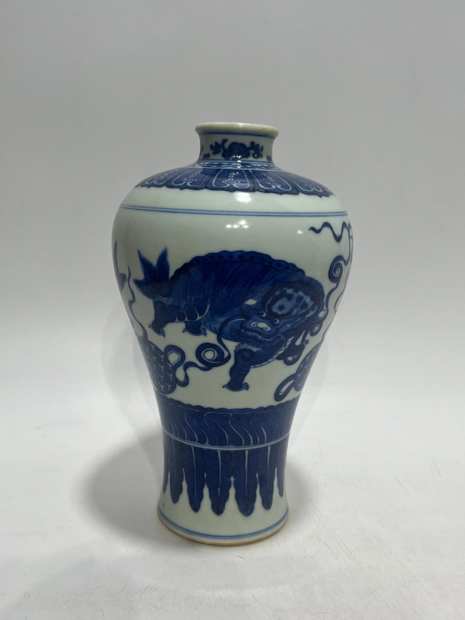 An Exquisite Blue and White Lion Pattern Vase (1 of 11)