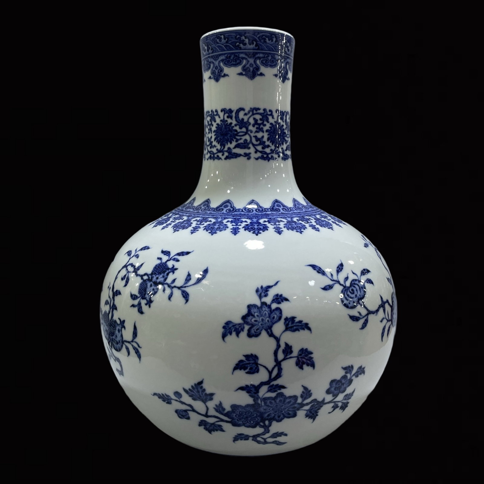 A Huge Blue and White Flower and Fruit Pattern Vase: A Huge Blue and White Flower and Fruit Pattern Vase,Qing Dynasty,China,Qianlong Six-character Mark,Size:20.5inx14.6in