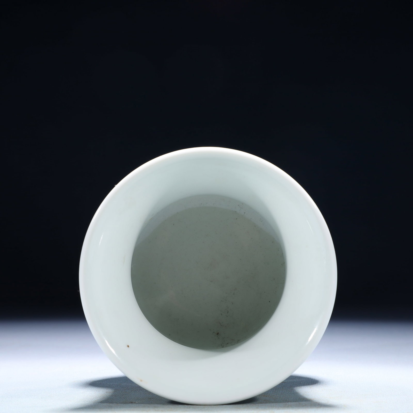 An Exquisite Blue and White Auspicious Cloud Pattern Jar - 6