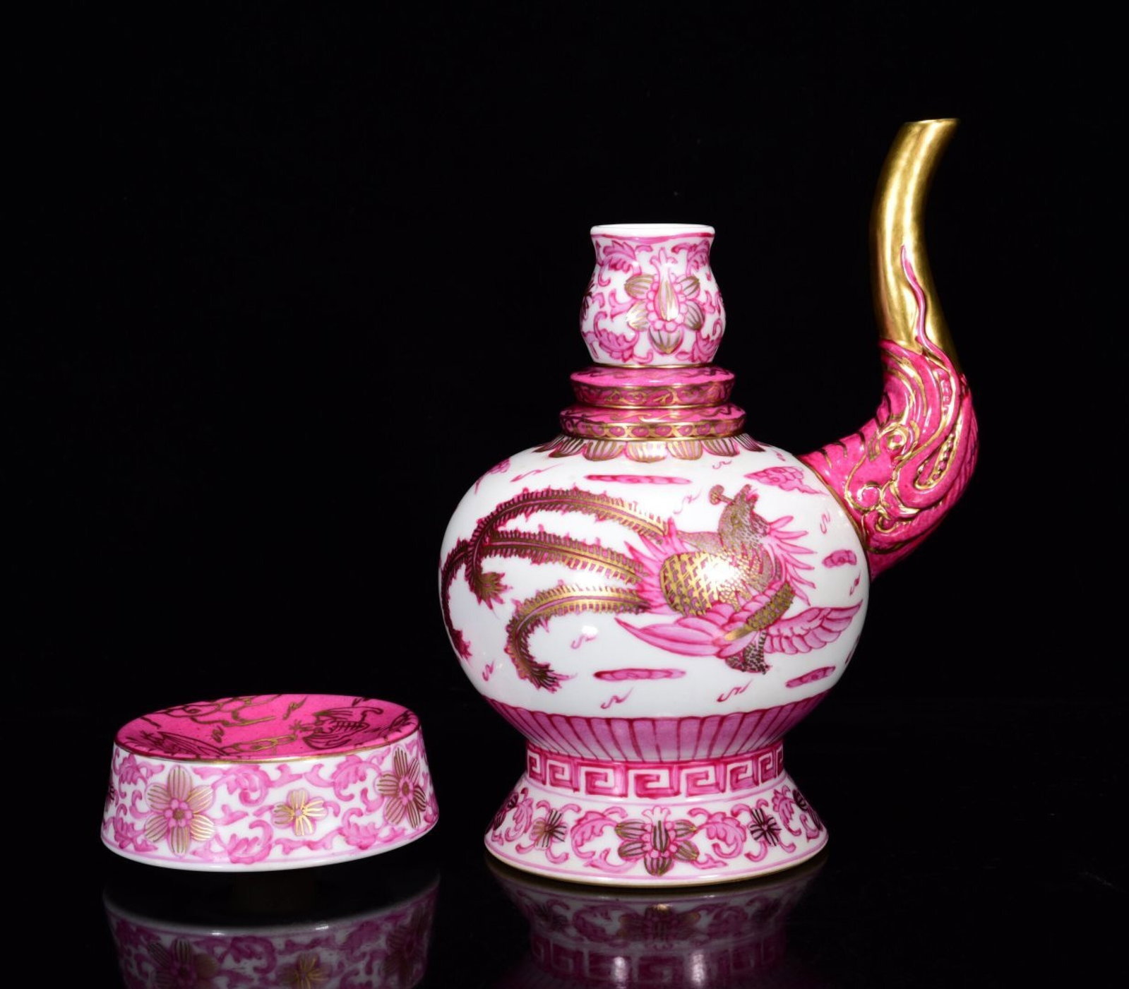 An Exquisite Ruby Red-Glazed Painted Gold Flower and Phoenix Pattern Pot - 4