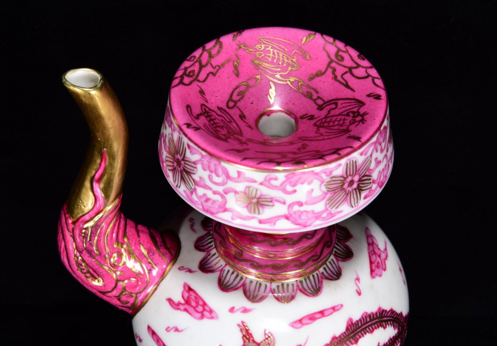 An Exquisite Ruby Red-Glazed Painted Gold Flower and Phoenix Pattern Pot - 5