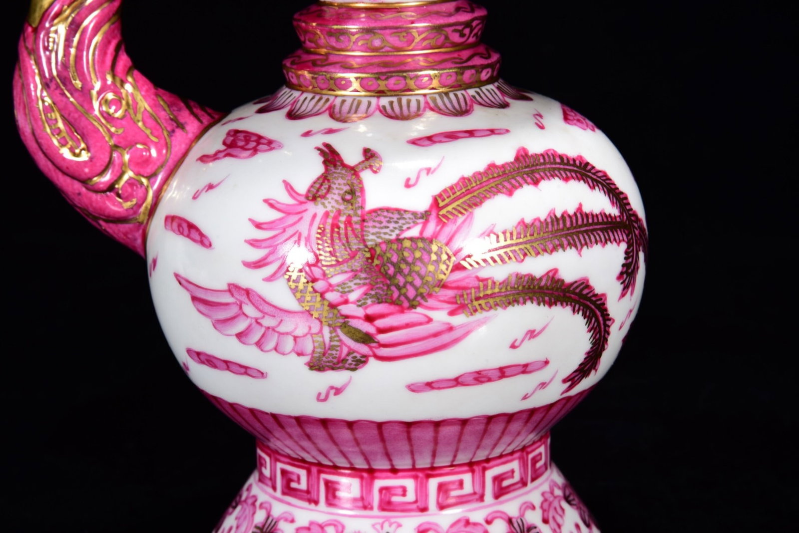 An Exquisite Ruby Red-Glazed Painted Gold Flower and Phoenix Pattern Pot - 7