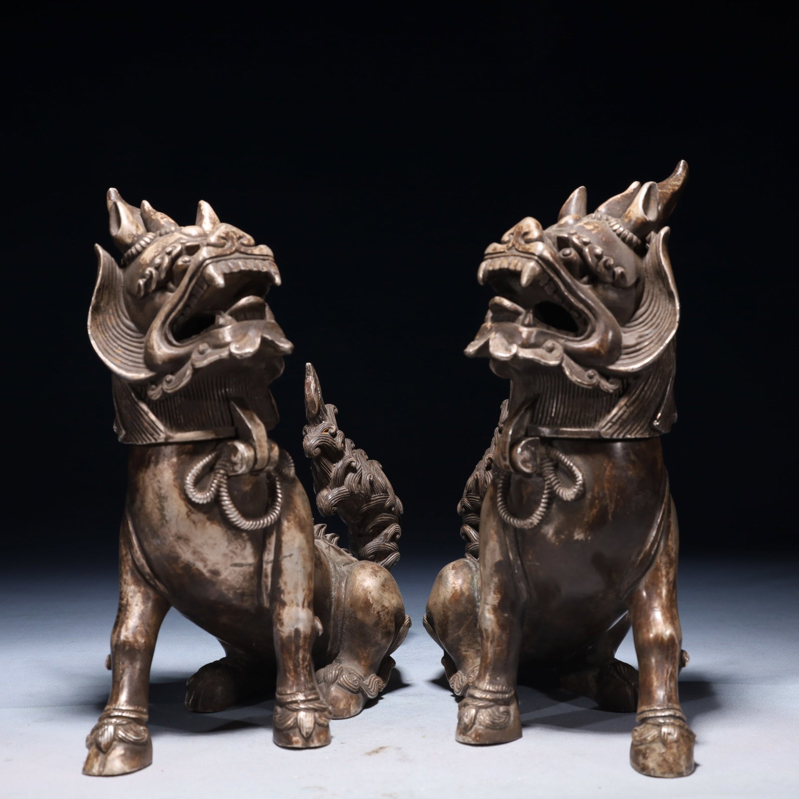 A Pair of Exquisite Silver-plated Bronze Unicorn Ornaments (1 of 19)
